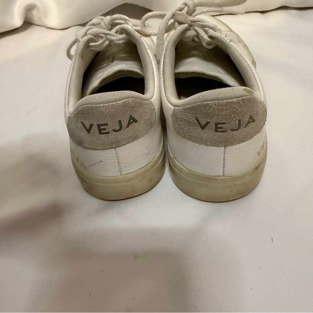 Veja Off-White Casual Sneakers